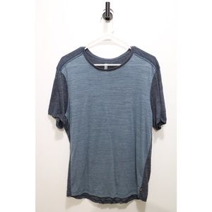 Howe l T Shirt l Medium